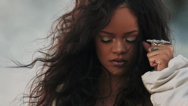 Rihanna fait son grand retour sur scène en 2024 !