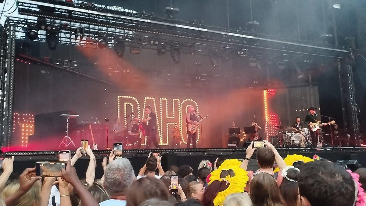 etienne-daho-concert-2027.jpg
